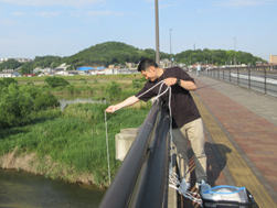 採水の様子